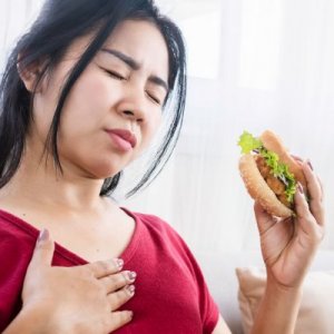 Mengapa Junk Food Bikin Ketagihan? Ini Penjelasan Ilmiahnya