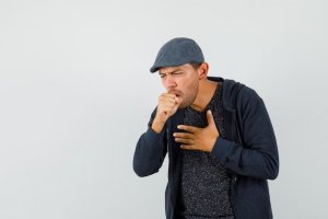 Seseorang alami batuk rejan