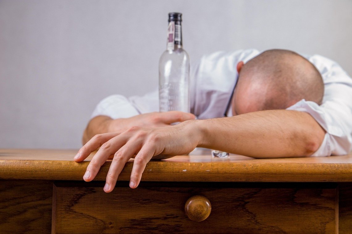 Dampak negatif minuman beralkohol