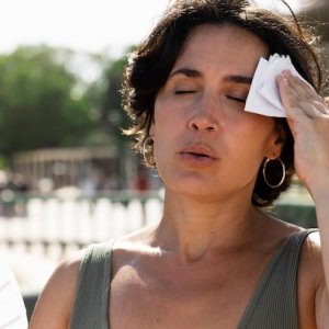 Heat Stroke Adalah Kondisi Darurat: Kenali Gejalanya!