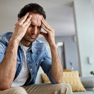 Tips Atasi Sakit Kepala Karena Maag dan Asam Lambung