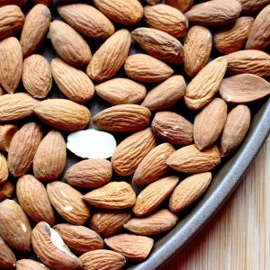 Kacang Almond Ternyata Bisa Turunkan Kolesterol dan Baik untuk Bikin Usus