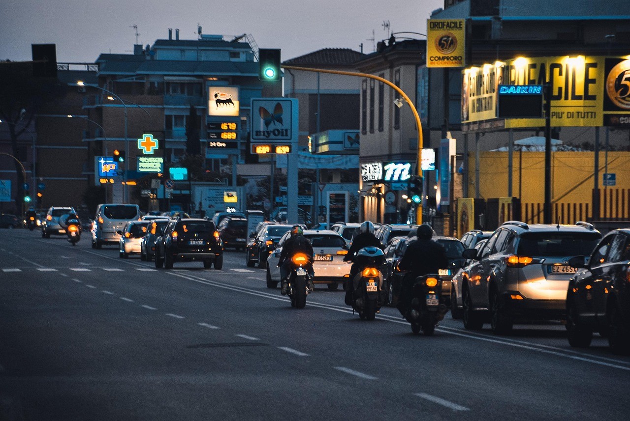 Tips mudik dan situasi jalanan pada malam hari.