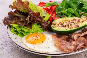 Ilustrasi makanan untuk diet keto.