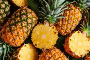 Manfaat nanas untuk kesehatan.