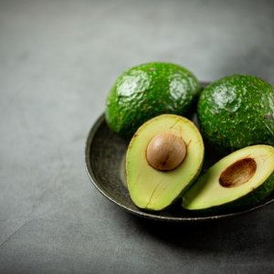 Ingin Tambah Berat Badan Secara Alami? Inilah Daftar Buah Berkalori Tinggi