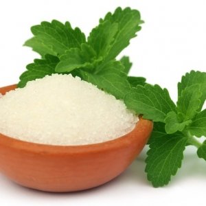 Mengenal Gula Stevia dan Manfaatnya